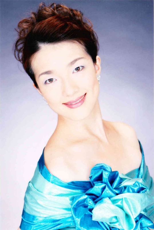 内田 眞子